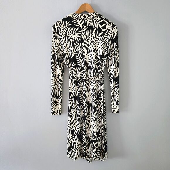 Mikael Aghal Silk Long-Sleeve Printed Wrap Dress Size 6 - Picture 4 of 5